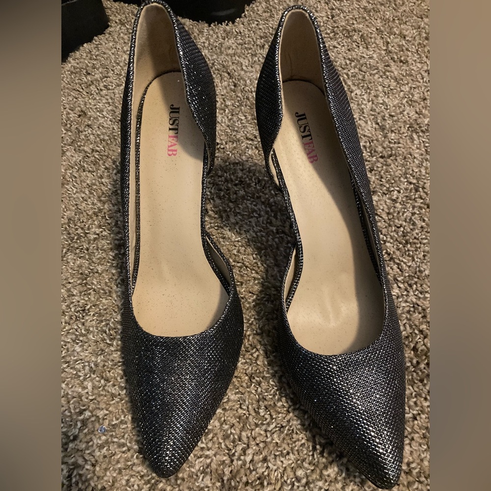 Just Fab Black sparkly Holiday pumps!